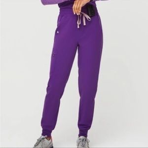 Figs joggers - magic purple scrub pants - size medium tall